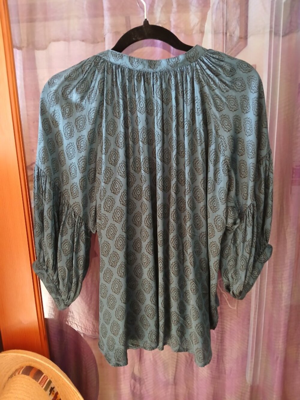 Alamwar Blouse - Picture 2 of 3